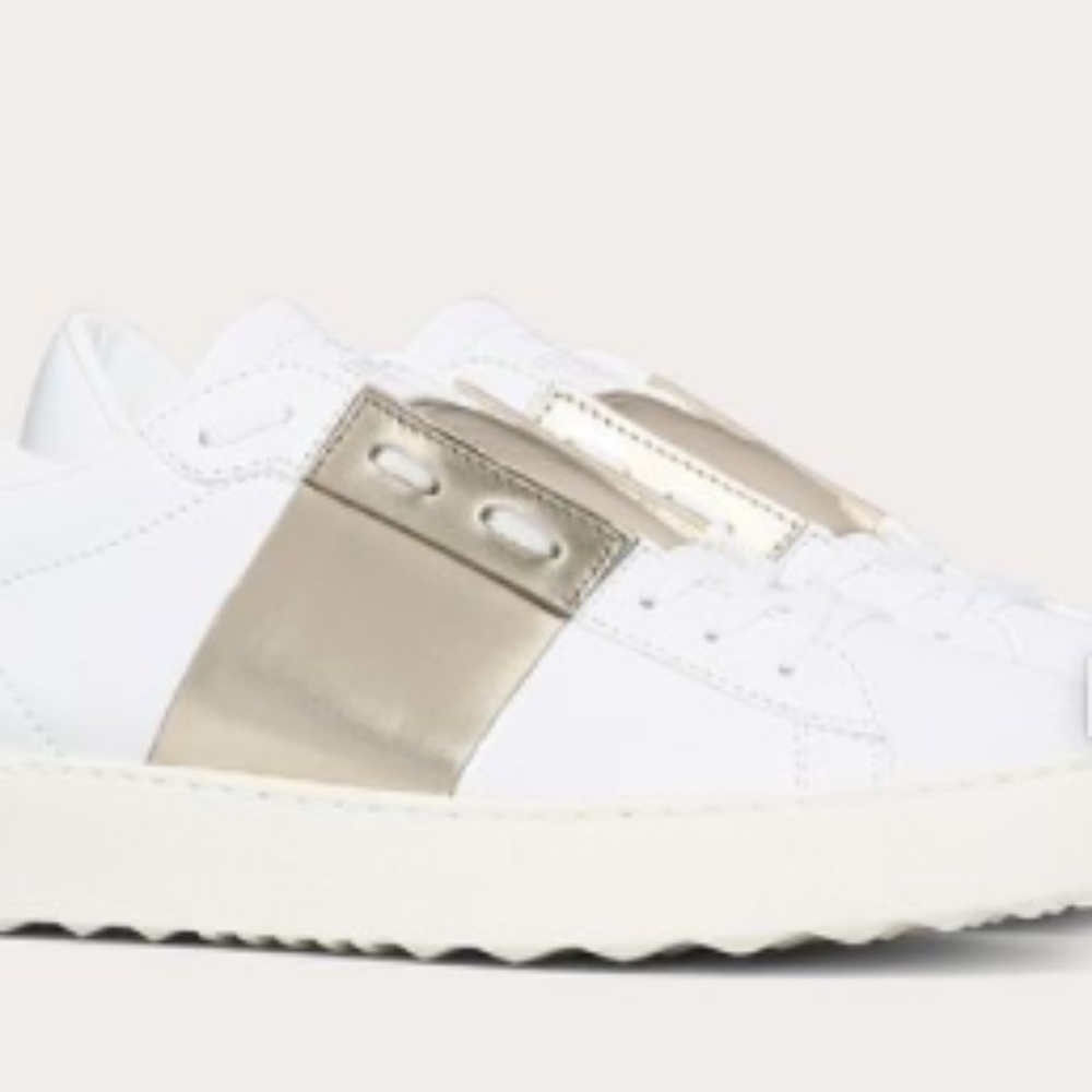 Valentino Sneaker with metallic stripe 37.5
